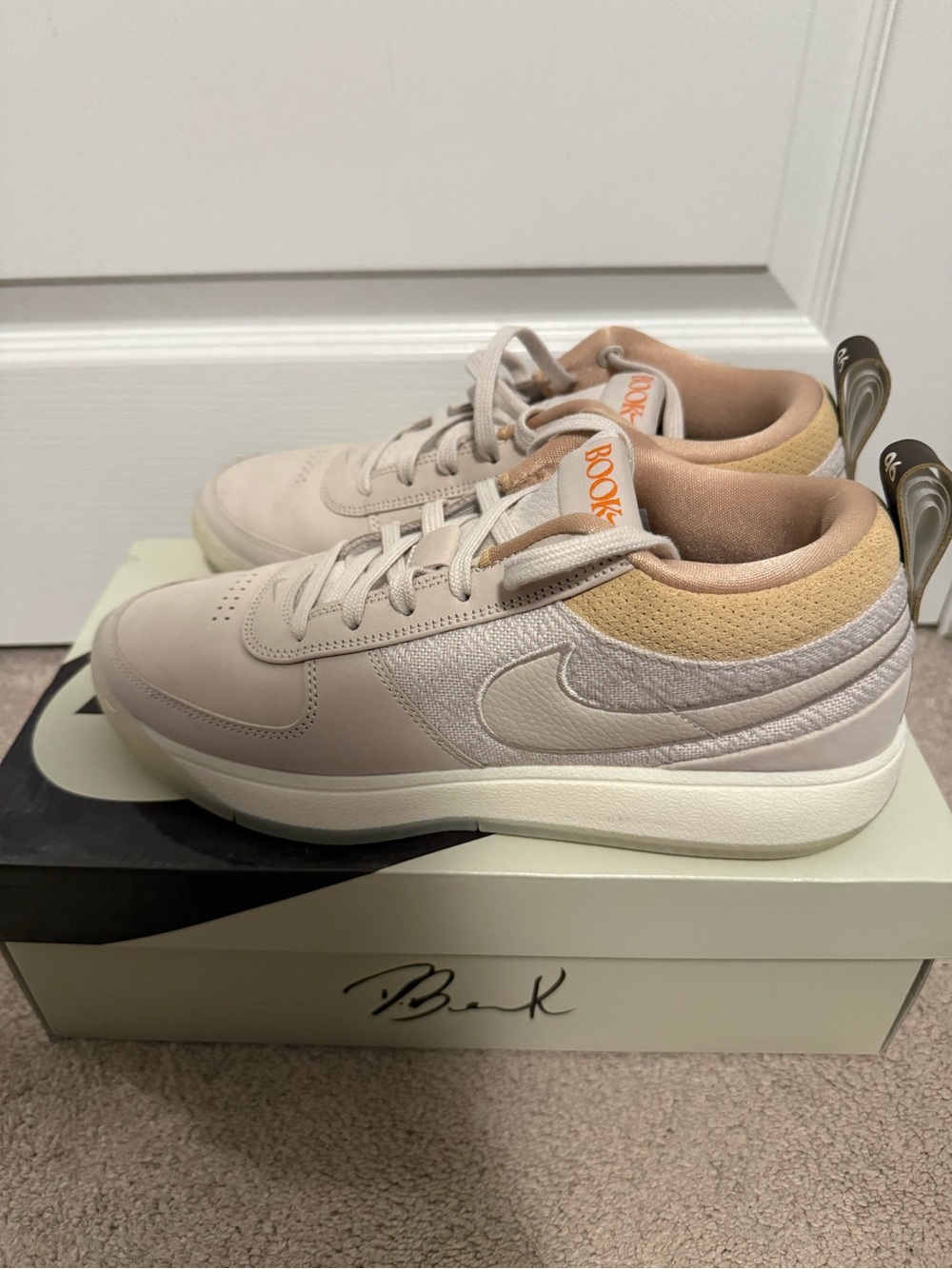 Nike Book 1